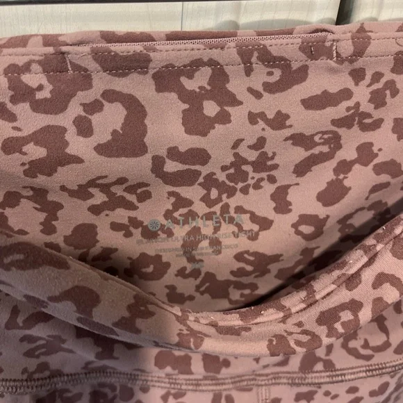 Athleta Elation High Rise | pink leopard print | size xs - Picture 3 of 6